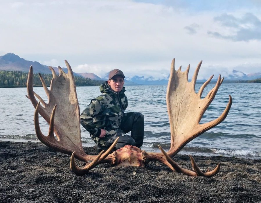 Alaska Moose and Bear Hunt - Dillingham