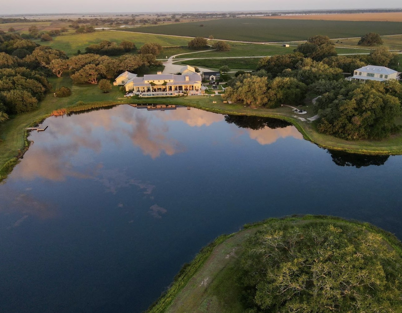 Texas Duck, Upland and Fishing Lodge